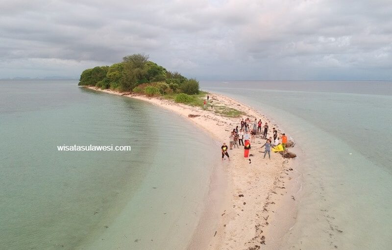 Pulau Langkadea, Wisata Pulau Tak Berpenghuni yang Mempesona di Pangkep