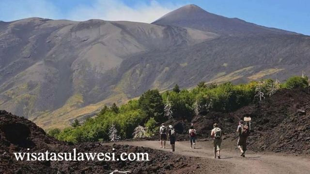 Trekking di Gunung Etna Italia